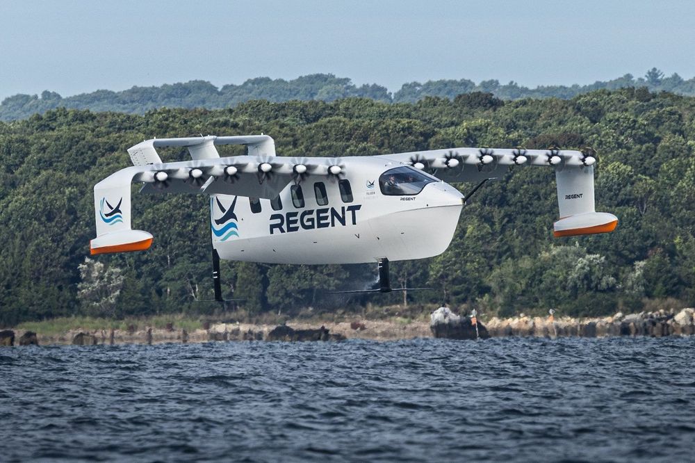 Imagen de portada - El Seaglider Viceroy de REGENT completa su primer vuelo tripulado de prueba