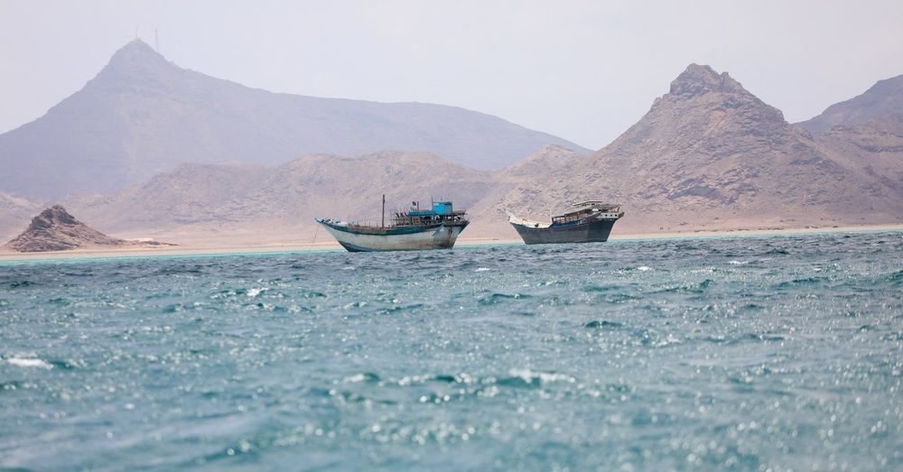 Imagen de portada - El bloqueo Houthi eleva las primas de seguros marítimos en el Mar Rojo