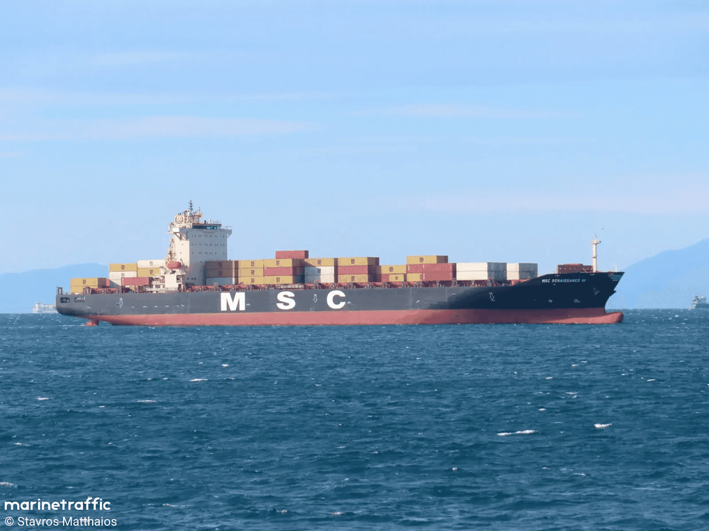 Imagen de portada - El buque MSC Renaissance III provoca un derrame de petróleo en el puerto de Amberes