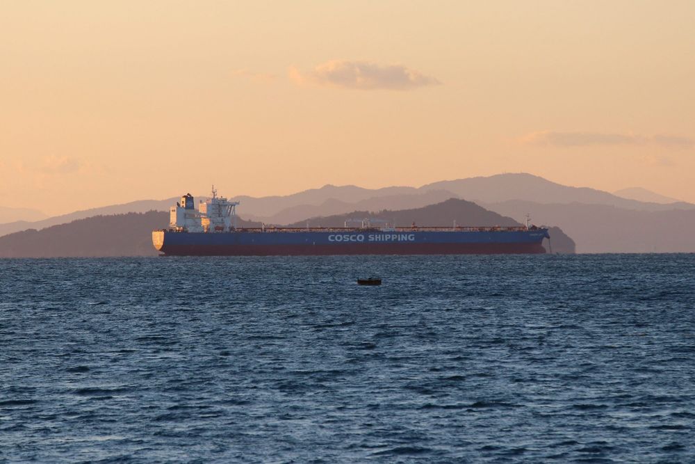 Imagen de portada - El crudo saudí sigue fluyendo por el Mar Rojo a pesar del bloqueo hutí