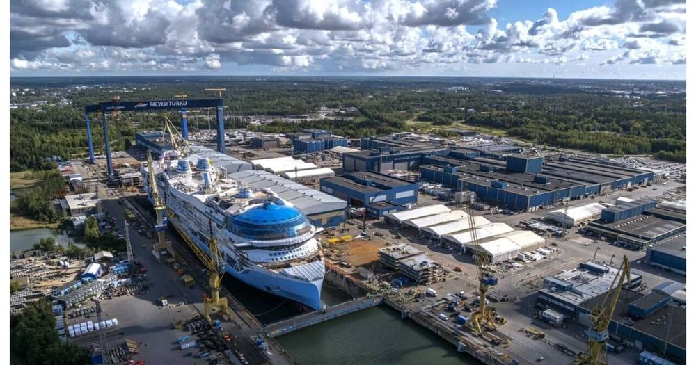 Imagen de portada - El cuarto barco de la clase Icon de Royal Caribbean sale a flote en Meyer Turku