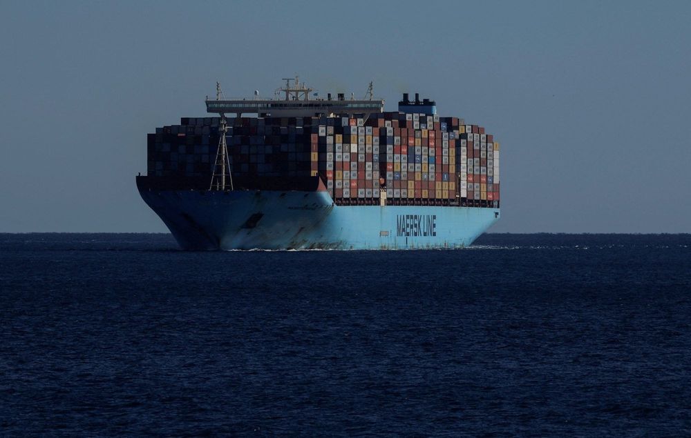 Imagen de portada - El servicio AE15 regresa al Canal de Suez mientras Maersk y Hapag-Lloyd reanudan la ruta Asia-Europa
