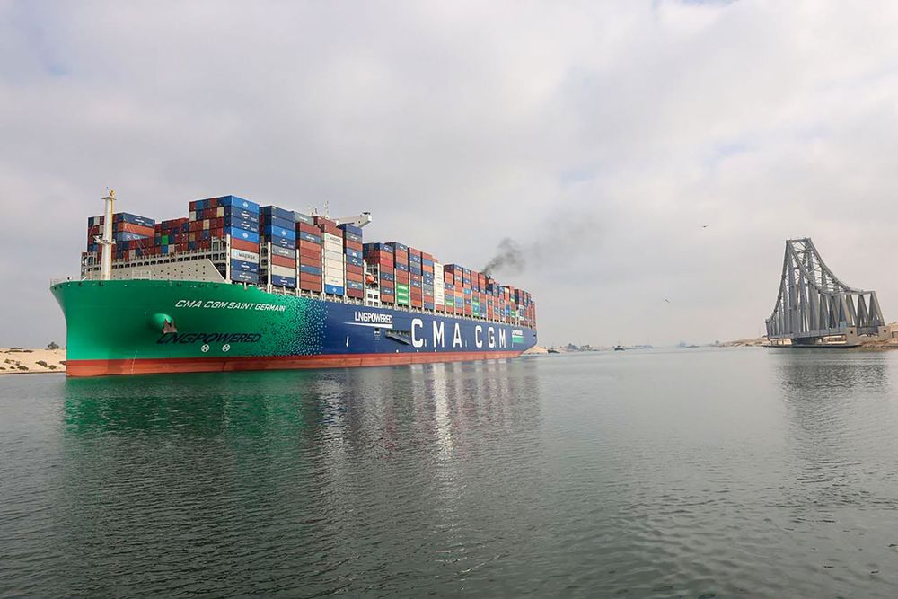 Imagen de portada - First Transit of CMA CGM Saint Germain Through Suez Canal