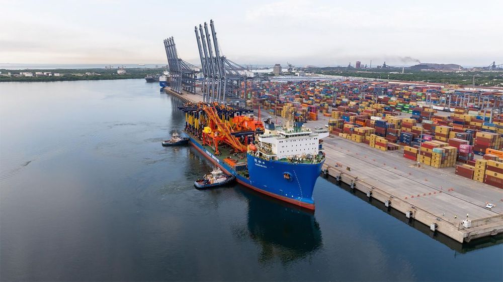Imagen de portada - Hutchison Ports Installs 12 Automated Cranes in Lázaro Cárdenas