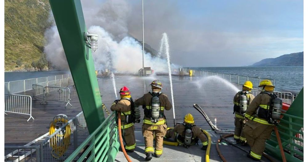 Imagen de portada - Incendio en el muelle de cruceros de Whittier causa daños por 80 millones de dólares; se espera su reapertura en 2027