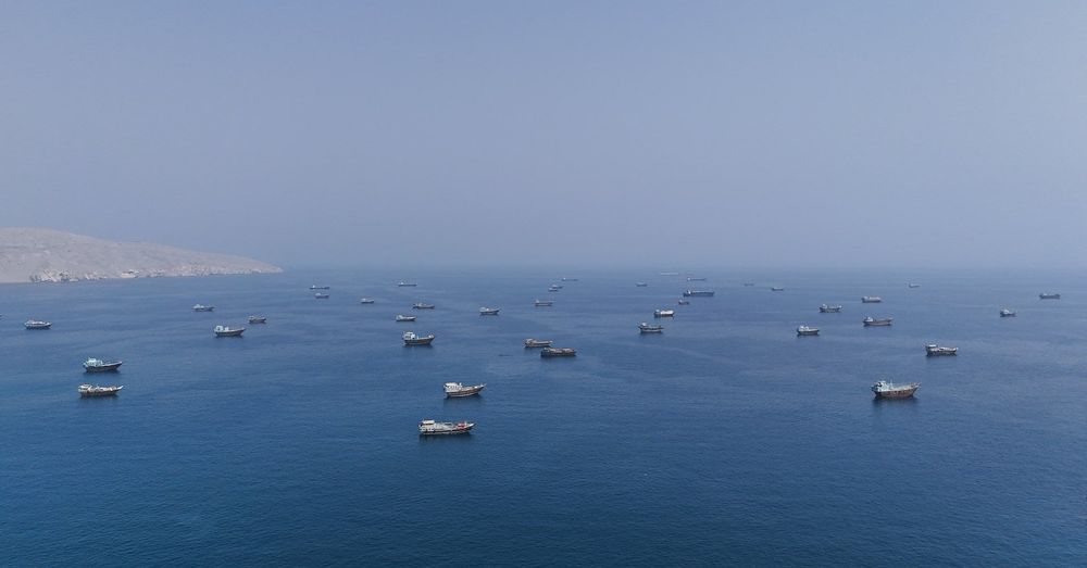Imagen de portada - Iran blacklists more ships trying to sail through Hormuz, govt website shows