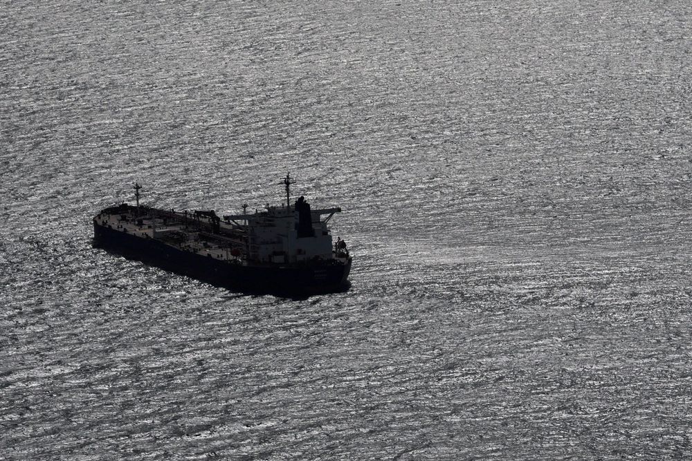 Imagen de portada - La UE podría mantener el tope de precios del petróleo ruso sin cambios en 44 dólares por barril para presionar a Moscú