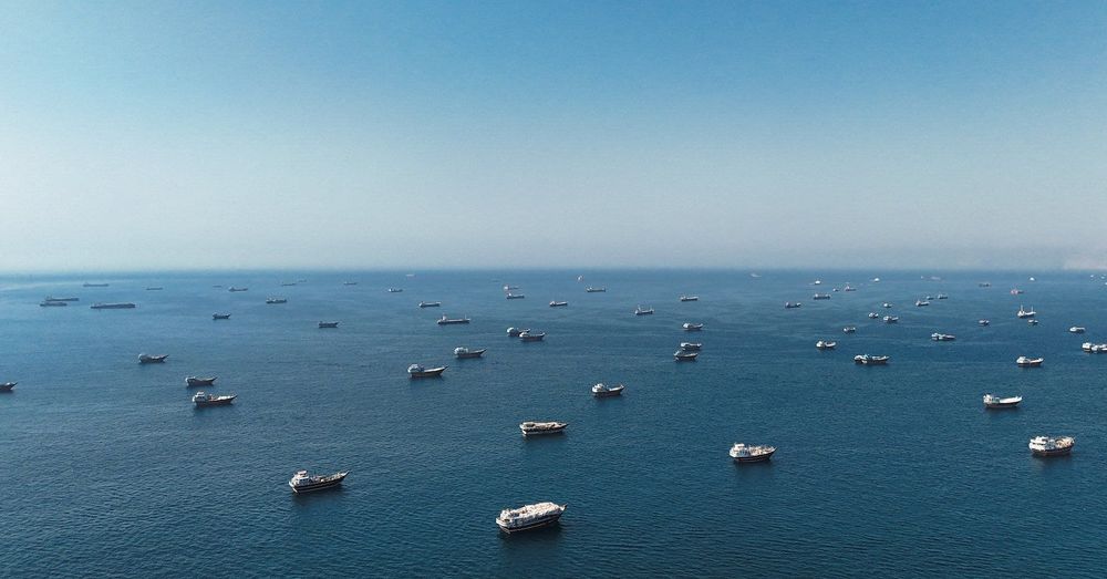 Imagen de portada - La tensión aumenta en la industria naviera con buques atrapados en el Estrecho de Ormuz