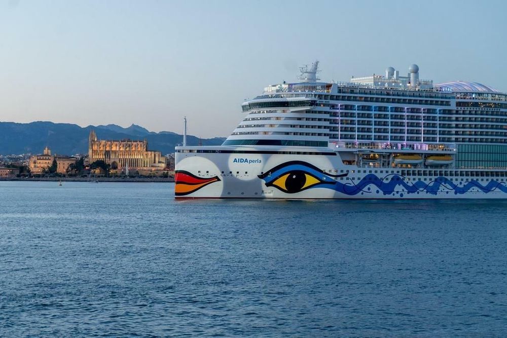 Imagen de portada - Líneas de Cruceros Cancelan Despliegues en el Golfo Arábigo para 2027-28