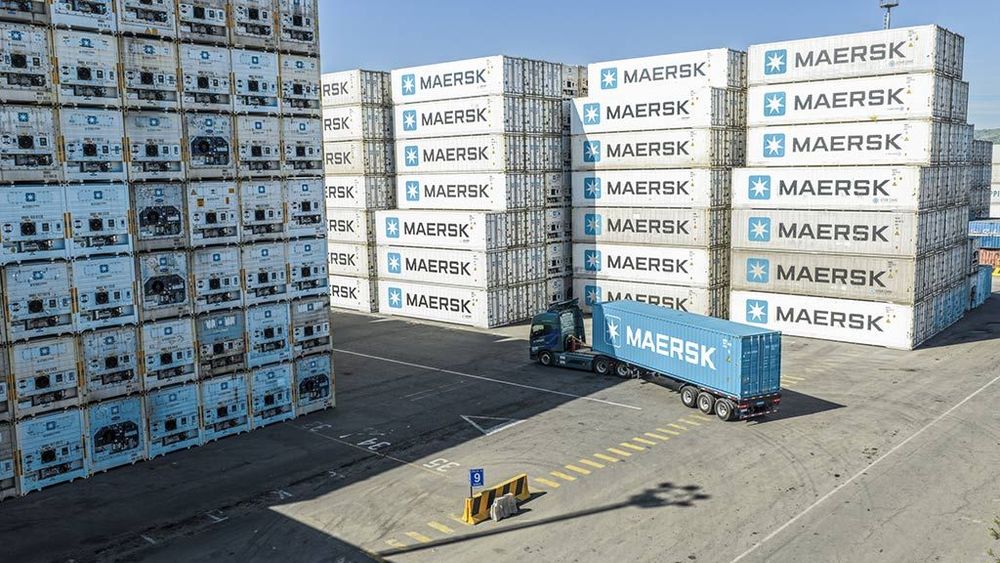 Imagen de portada - Maersk actualiza su flota de contenedores refrigerados con dispositivos de conectividad IoT de próxima generación