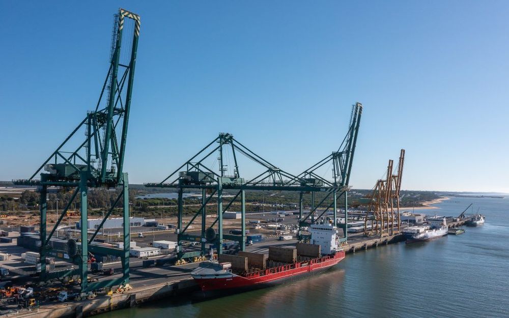 El Puerto de Huelva se consolida como referencia energética del sur con 11,9 millones de toneladas
