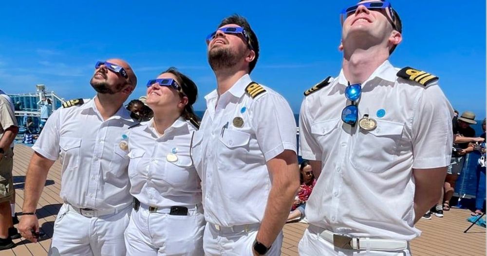 Imagen de portada - Múltiples cruceros se posicionan para la observación del eclipse solar total en Islandia y Groenlandia