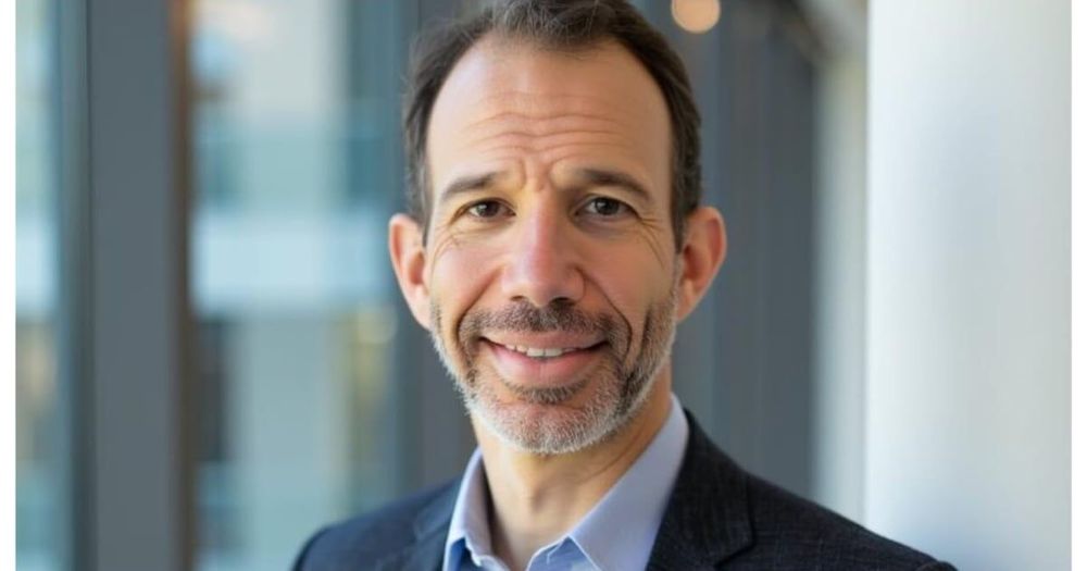Imagen de portada - Norwegian Cruise Line nombra a Lee Applbaum como nuevo director de marketing