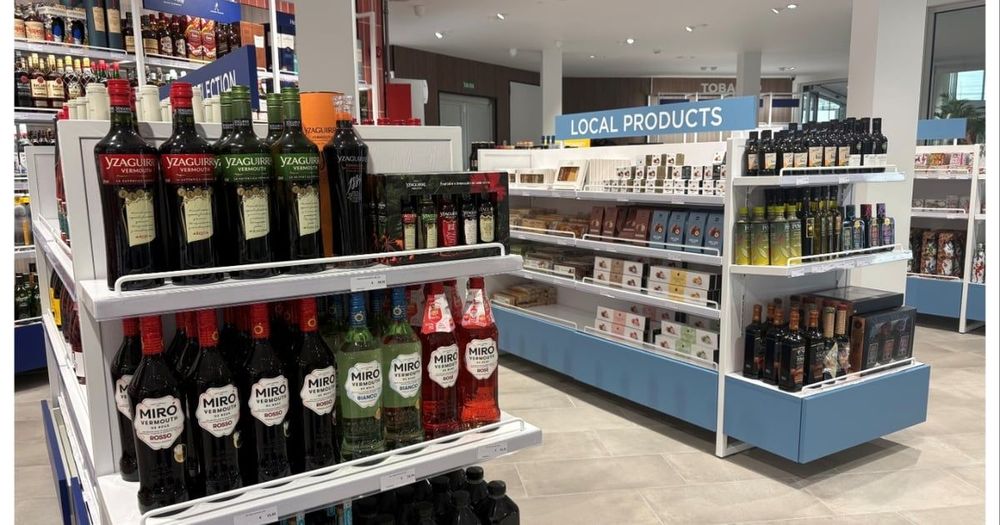 Imagen de portada - Nueva tienda duty free abre en el Puerto de Cruceros de Tarragona