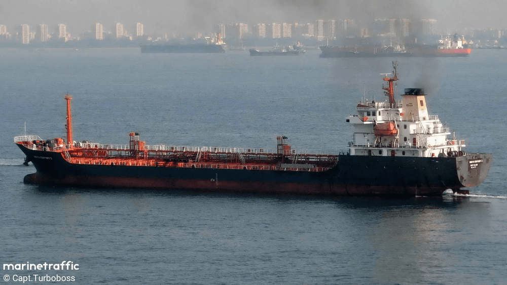 Imagen de portada - Petrolero Trend atacado por la IRGC en el Estrecho de Ormuz