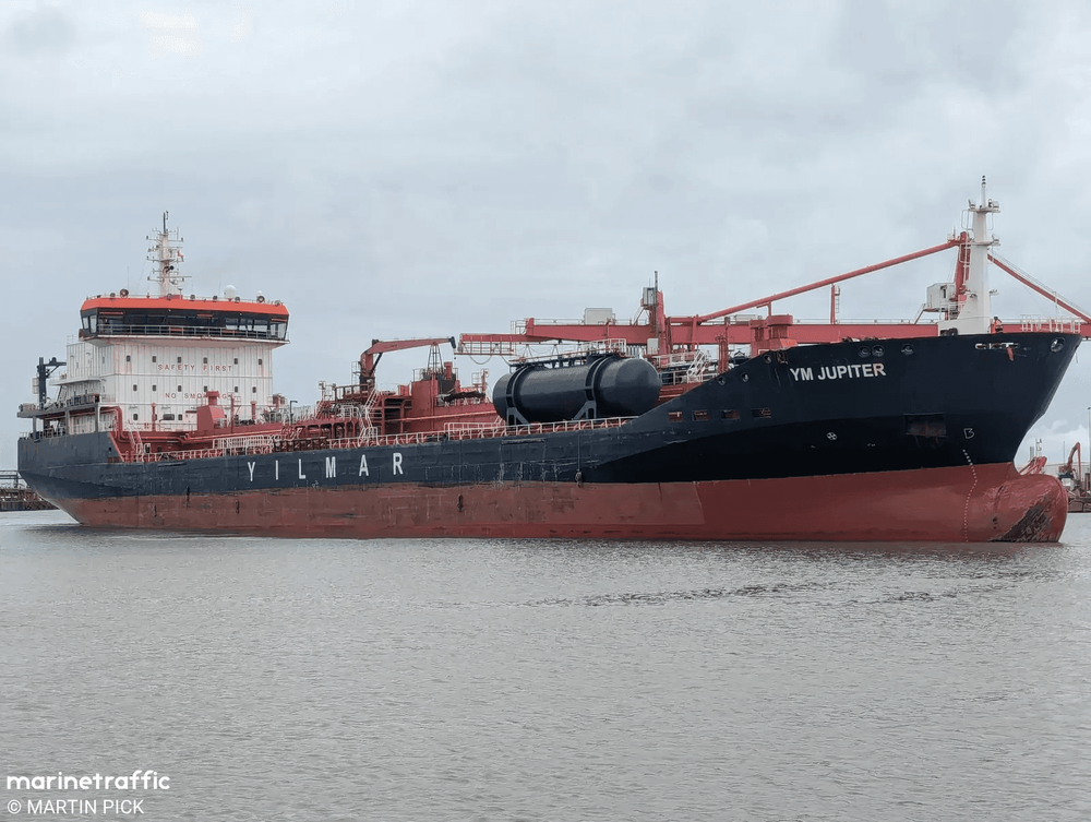 Imagen de portada - Petrolero YM Jupiter remolcado a fondeadero turco tras fallo de motor