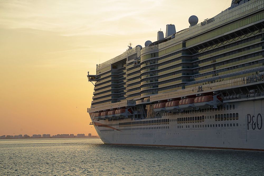 Imagen de portada - Port Authority of Cadiz participates in cruise, logistics, and trade fairs
