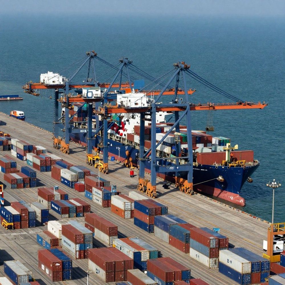 Imagen de portada - Recargo por Puerto Seco – Importación (DPI) – Del Mundo a Ahmedgarh, IN vía Mundra, IN
