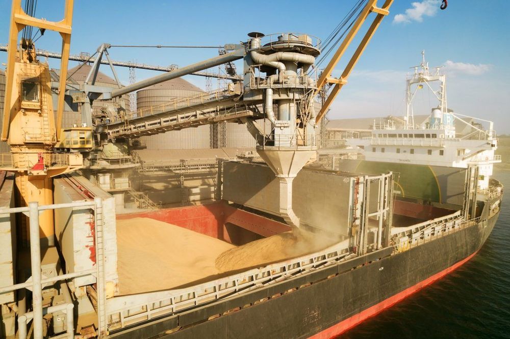 Imagen de portada - Russian Attacks Reduce Ukraine's Grain Export Forecast by 12%