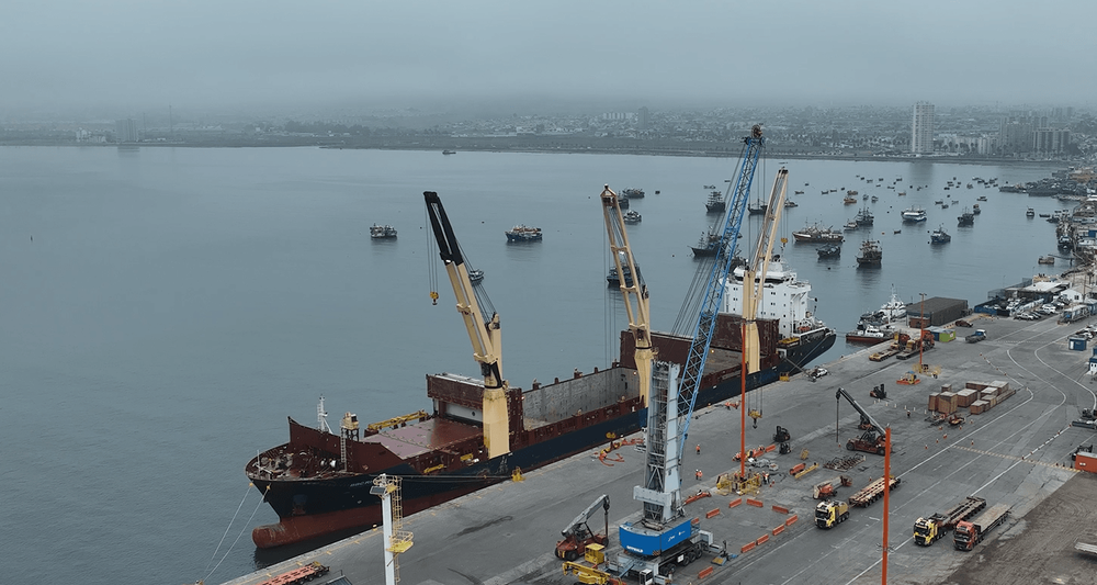 Imagen de portada - Sandvik DR411i Arrives at Terminal Puerto Coquimbo for Mining Operations