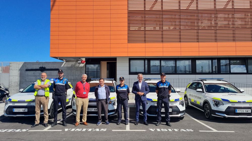 Imagen de portada - Santander Renews Hybrid Vehicle Fleet for Port Police