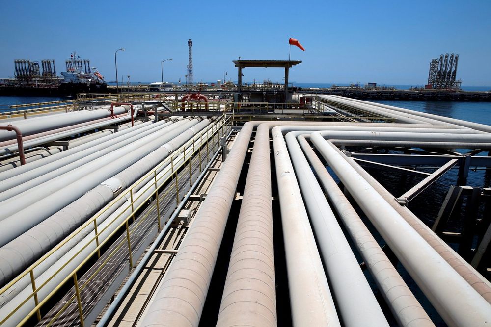 Imagen de portada - Saudi Aramco Aumenta las Exportaciones de Ras Tanura y Adopta una Estrategia de Precios al Contado