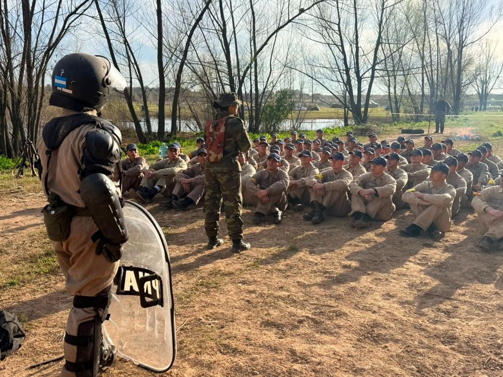 Imagen de portada - Students from the Non-Commissioned Officer School Carried Out a Day of Instruction and Training