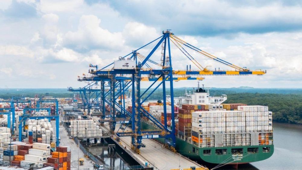 Imagen de portada - TPG Marks 20 Years, Moving 10.6 Million TEUs in Guayaquil