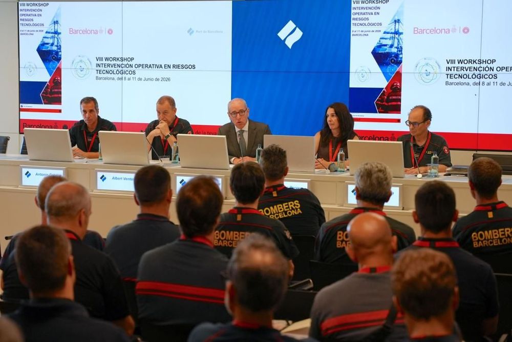 Imagen de portada - The Port of Barcelona hosts Firefighters' technical workshops on technological risk management
