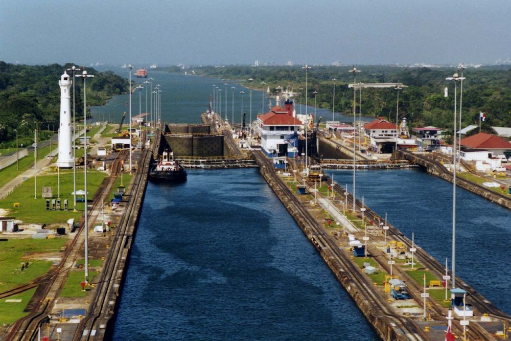 Imagen de portada - Tránsito de graneleros por Canal de Panamá se reduce 22%