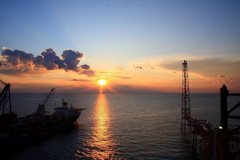 Imagen de portada - Tres Plataformas Marinas Reanudan la Producción en el Campo de Gas South Pars de Irán