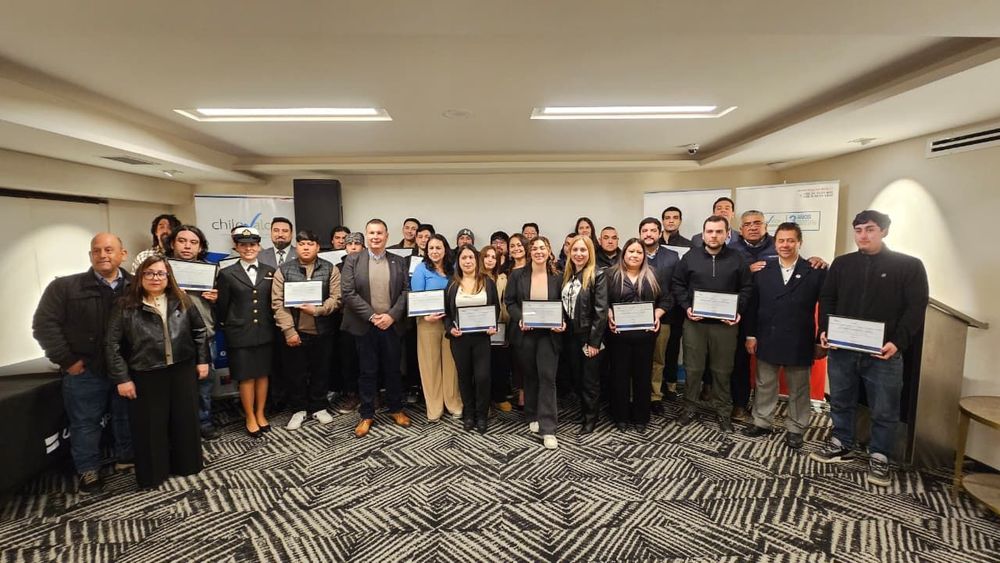 Imagen de portada - Ultraport alcanza meta de 2.000 trabajadores certificados en competencias laborales