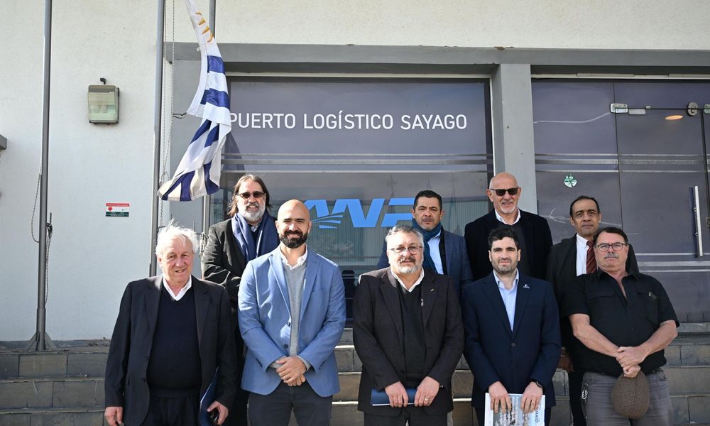 Imagen de portada - Uruguay's ANP receives Paraguay delegation for truck center project in Punta Sayago