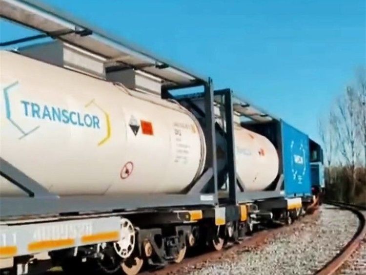 Transclor realizó el primer envío ferroviario de isotanques con ácido clorhídrico mediante el Belgrano Cargas