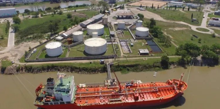 Santa Fe intensifica su estrategia logística con foco en hidrovía, aeropuerto y cargas ferroviarias