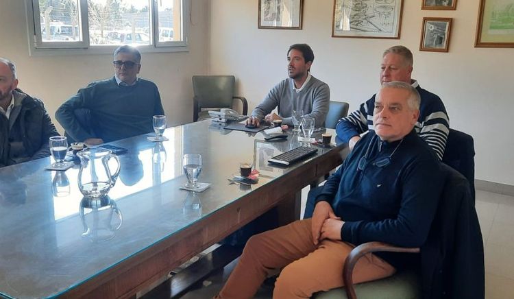 Puerto Quequén busca diversificar cargas y fortalecer su vínculo con Tres Arroyos