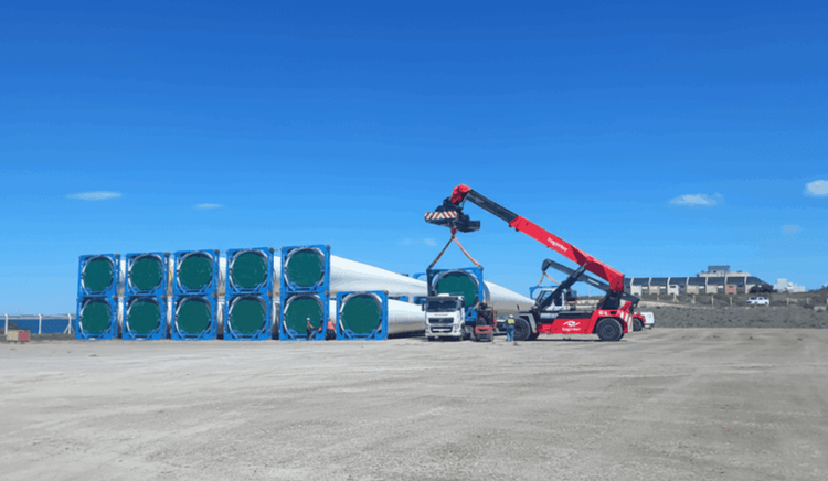 Proyectos eólicos La Flecha y Trelew: Culminan operaciones logísticas de gran escala en Chubut