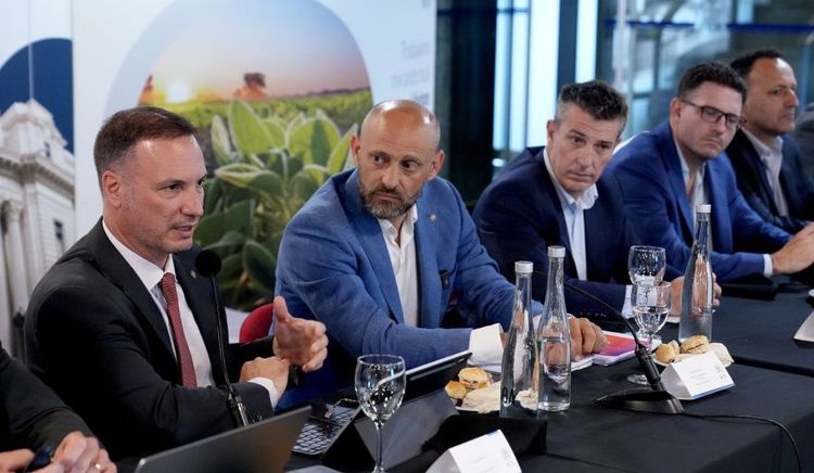 Santa Fe impulsa el "Circuito de Ingreso a Puertos" un plan para transformar la logística del Gran Rosario