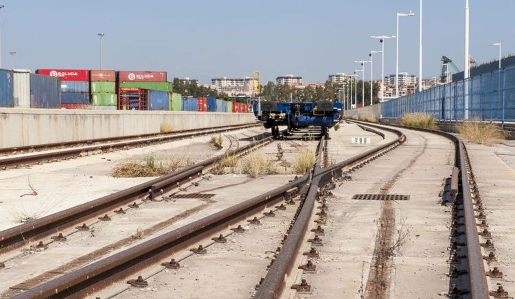 Alicante modifica tráficos mínimos y avanza en la tramitación de una terminal ferroportuaria
