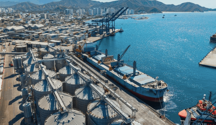 El Puerto de Santa Marta concentra el mayor arribo de maíz amarillo en una sola recalada