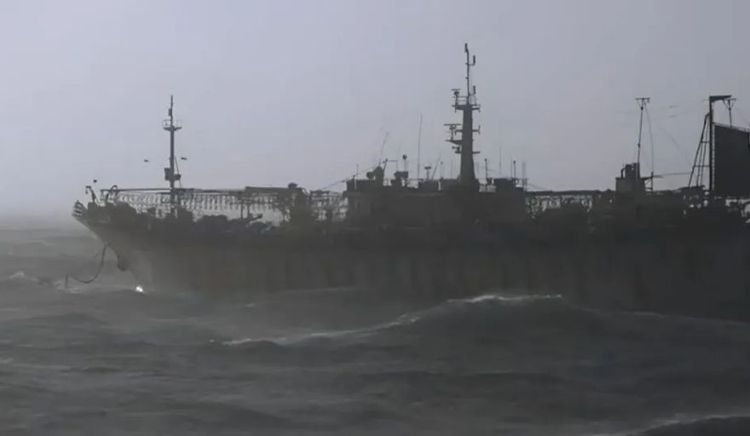 Argentina autoriza ingreso controlado de 53 pesqueros chinos en la milla 200 por temporal