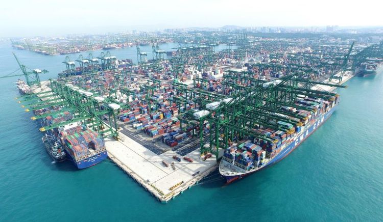 Singapur registró desempeño portuario récord en 2025 y planifica capacidades multi-combustible para 2026