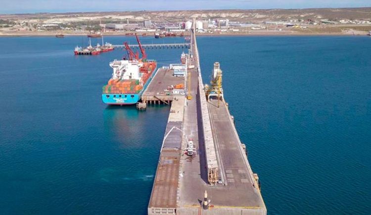 Comienzan las descargas de calamar 2026 en los puertos patagónicos con el arribo de los primeros poteros
