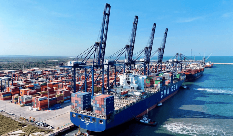 Hutchison Ports ICAVE recibe al buque de mayor eslora en la historia del Puerto de Veracruz