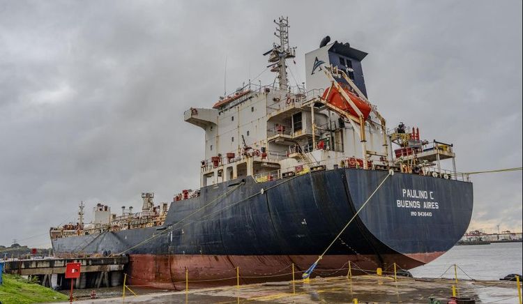 TANDANOR puso nuevamente en servicio al petrolero Paulino C tras completar trabajos de reparación integral