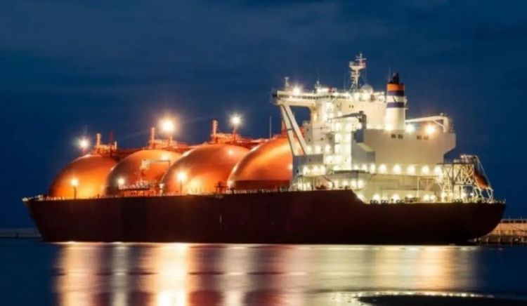 El Ejecutivo extiende la emergencia energética hasta 2027 y redefine el esquema de importación de GNL