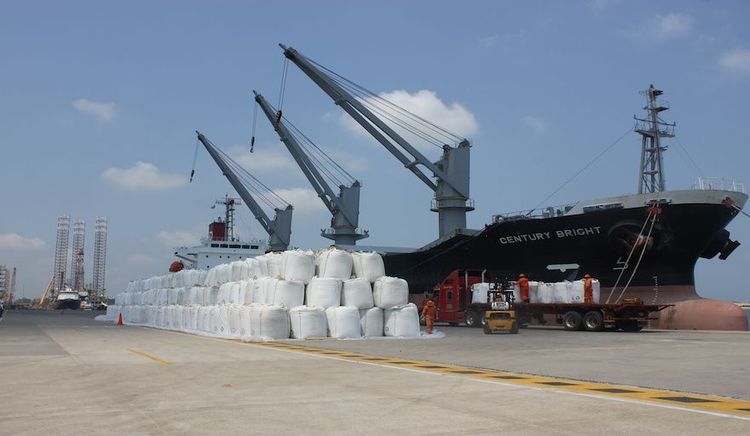 La Comisión Europea propone suspender la importación de azúcar libre de aranceles