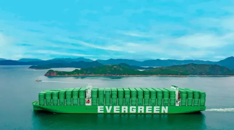 Evergreen encarga 23 nuevos portacontenedores por 1.470 millones de dólares