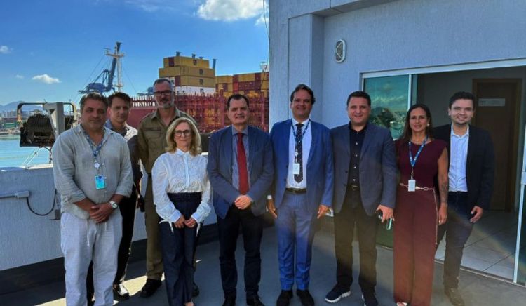 El Puerto de Itajaí negocia la apertura de nuevos mercados europeos para el banano de Santa Catarina