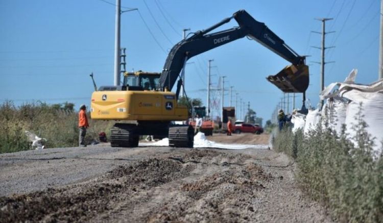 Puerto General San Martín avanza hacia completar su circuito pavimentado para tránsito pesado